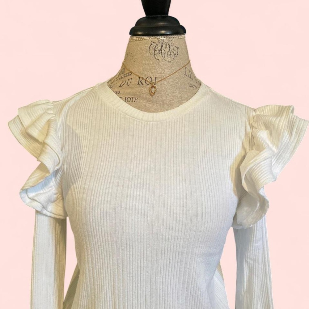 CELEBRITY PINK • Coquette Cream Ruffled/Ribbed Long Sleeve Blouse • SIZE - XL